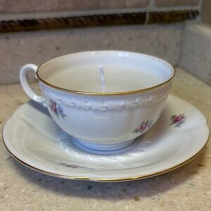 Gold Flake Candle in Vintage Teacup